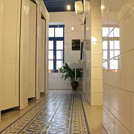 Hostal Stone *