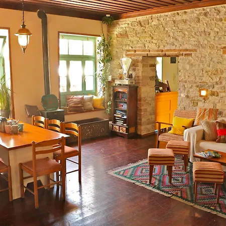 Hostal Stone *